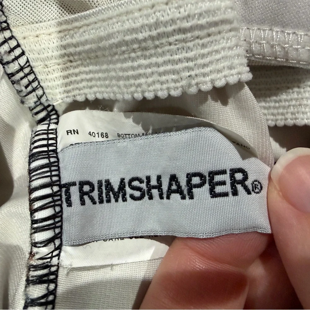 Trimshaper Size 18 Leopard Animal Print Black One Piece Swimsuit Beach Vacation - Picture 3 of 6